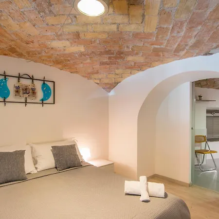 Apartment The Loft Gallery By Giulia *